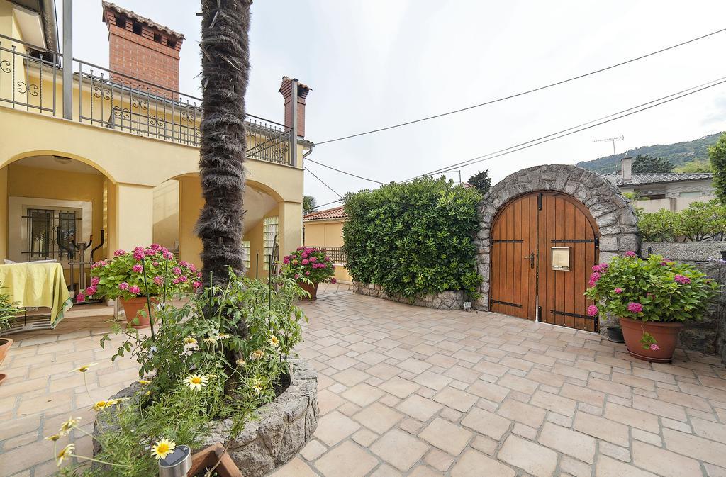 Apartments Hortensia Опатія Екстер'єр фото